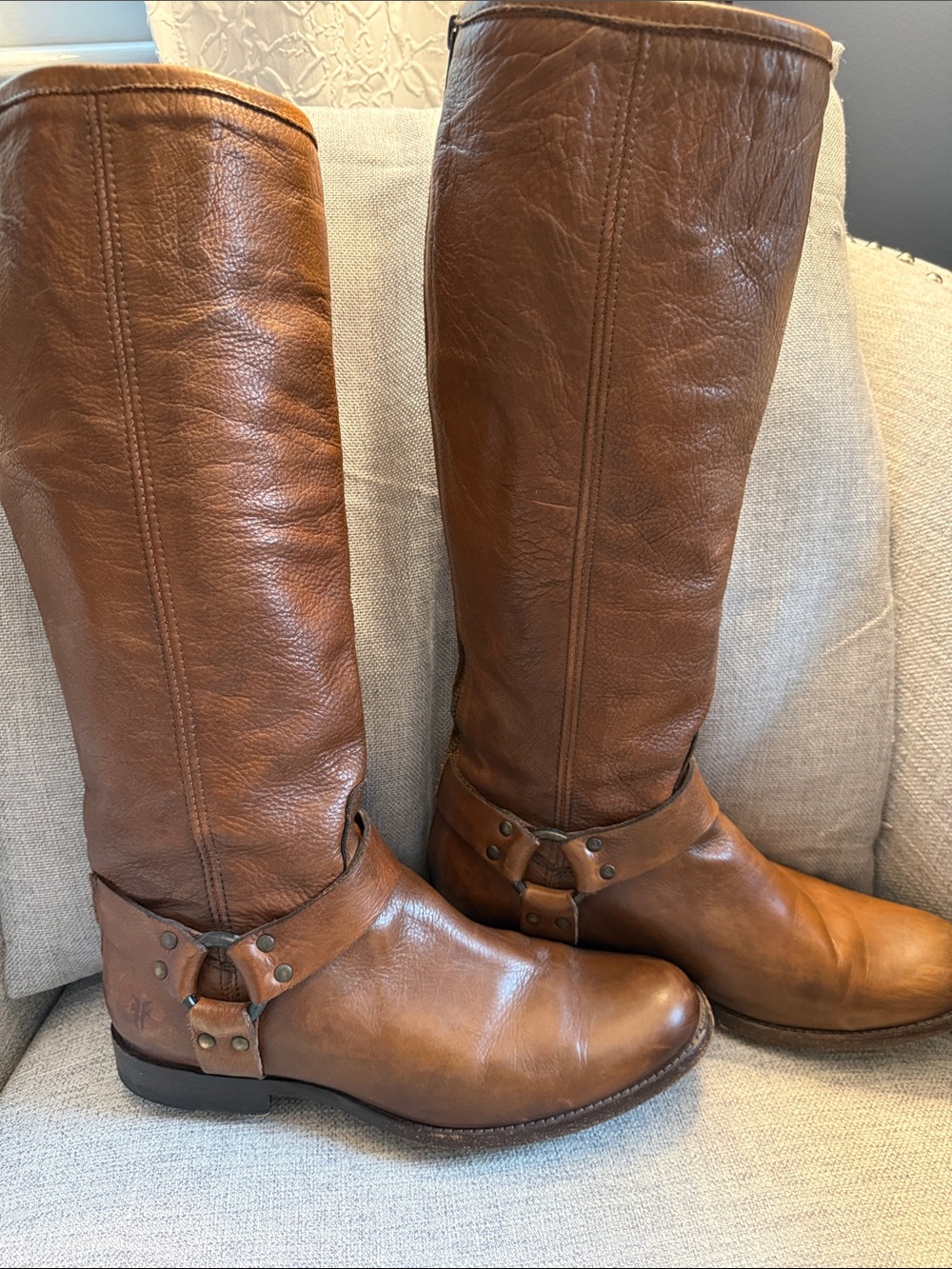 FRYE Women’s Phillip Harness Tall Leather Riding Boots in Cognac Brown Size 9 - Picture 3 of 16